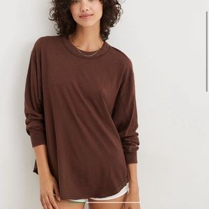 AERIE long sleeve oversized boyfriend t-shirt